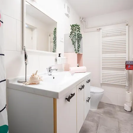 Alba With Garden Apartma Piran