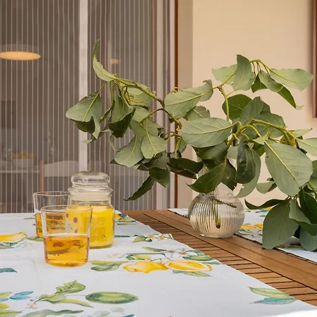 Alba With Garden דירה