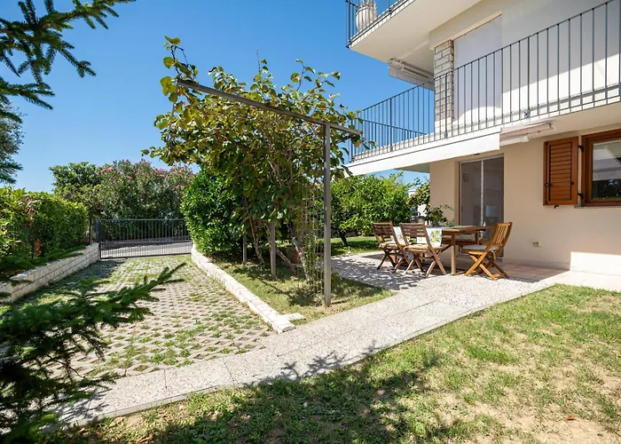 Alba With Garden Διαμέρισμα